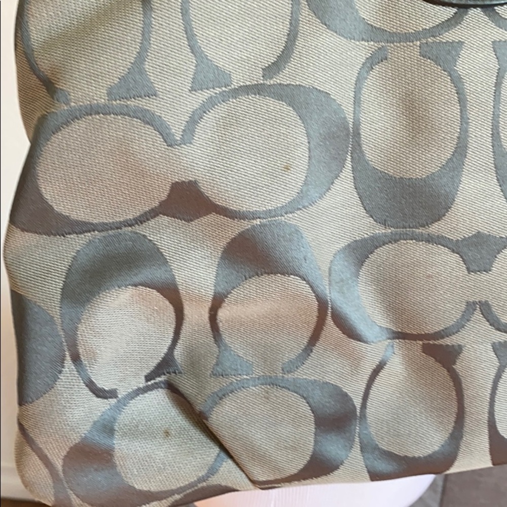 Gray signature Coach handbag - Picture 7 of 8